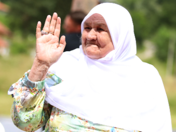 Nana Fata Orlović ispraćena na hadž